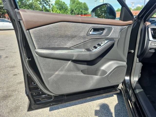 2022 Nissan Rogue SV