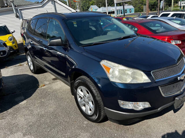 2011 Chevrolet Traverse for sale at Car ConneXion Inc in Knoxville, TN