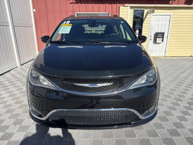 2019 Chrysler Pacifica Touring L