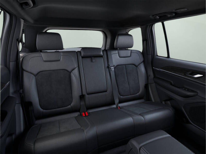 2026 Jeep Grand Cherokee Altitude