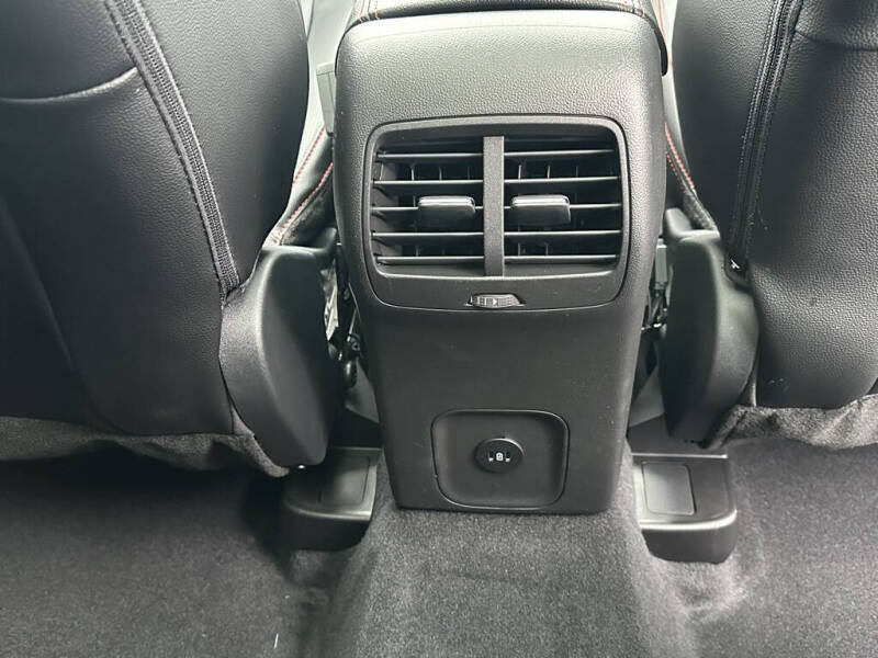 2026 Ford Escape ST-Line Elite