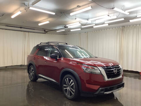 2023 Nissan Pathfinder Platinum
