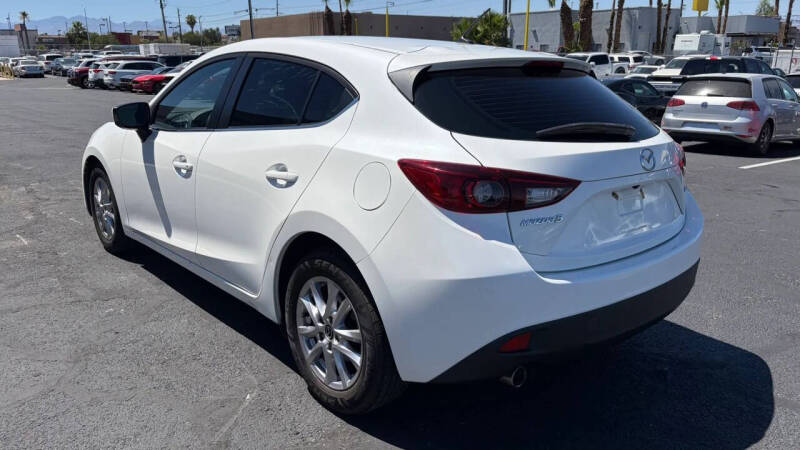 2016 Mazda MAZDA3 i Sport