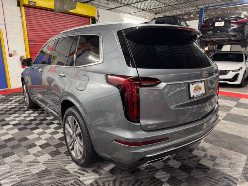 2022 Cadillac XT6 Premium Luxury