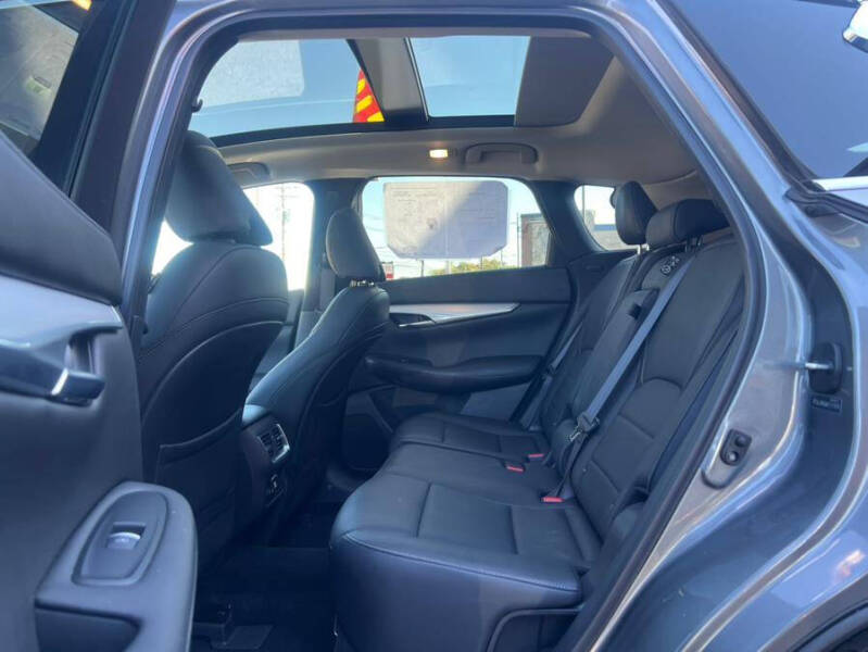 2019 Infiniti QX50 Essential