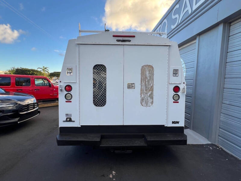 2013 Ford E-Series E-350 SD