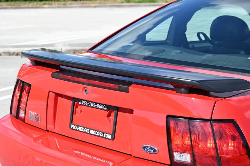 2004 Ford Mustang Mach 1 Premium