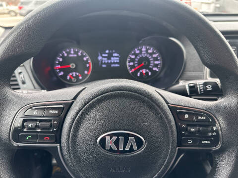 2017 Kia Optima LX