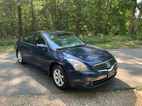 2009 Nissan Altima for sale at Garber Motors in Midlothian VA