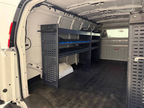 2022 Chevrolet Express 3500