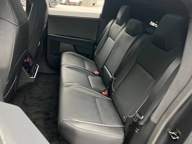 2024 Tesla Cybertruck