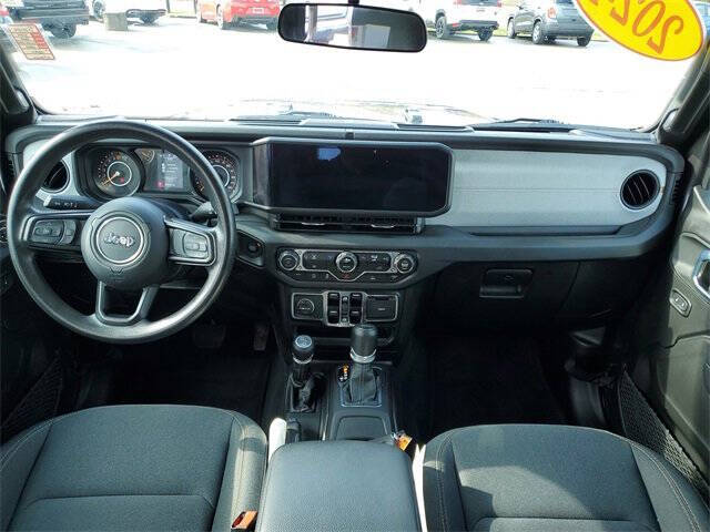 2024 Jeep Gladiator NightHawk