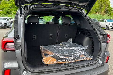 2025 Ford Escape Hybrid ST-Line Select