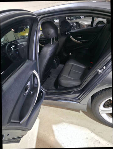 2015 BMW 3 Series 320i