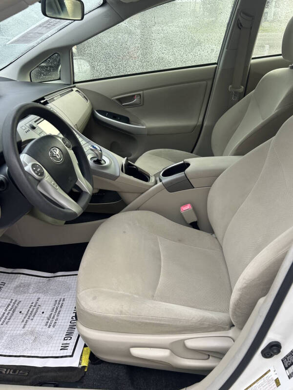 2013 Toyota Prius Two