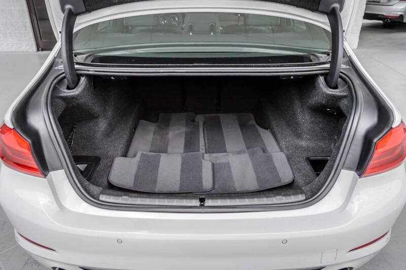 2019 BMW 5 Series 530i