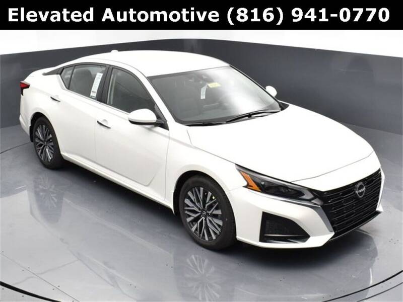 2023 Nissan Altima for sale at Elevated Automotive in Merriam KS