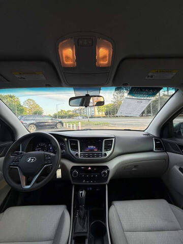 2017 Hyundai Tucson SE