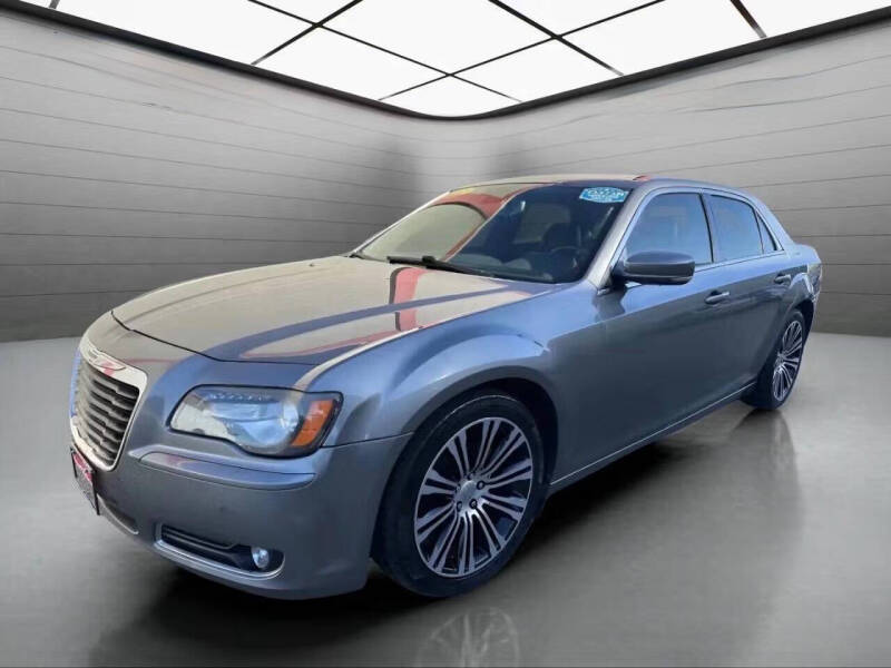 2012 Chrysler 300 S's photo