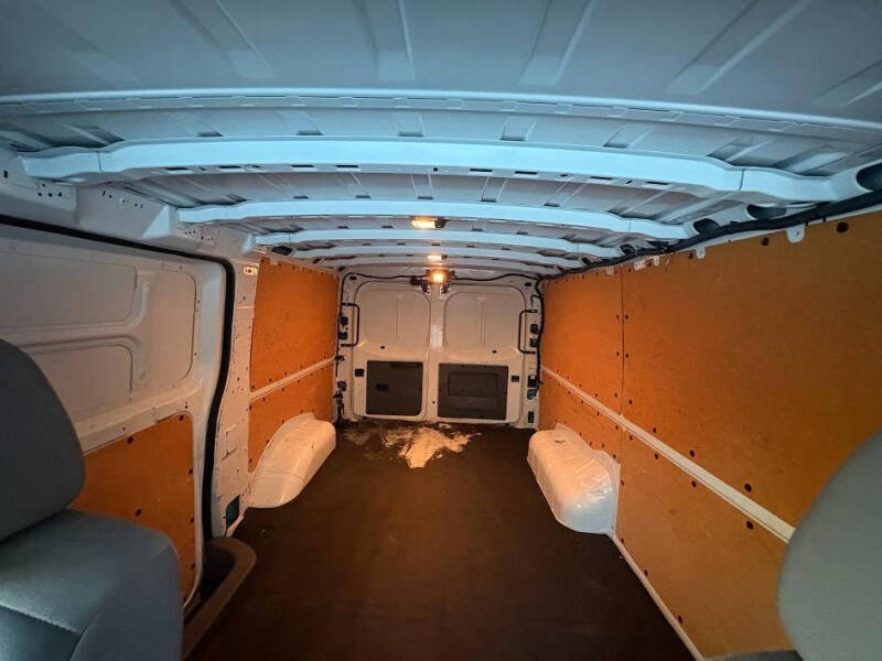 2021 Nissan NV 2500 HD S