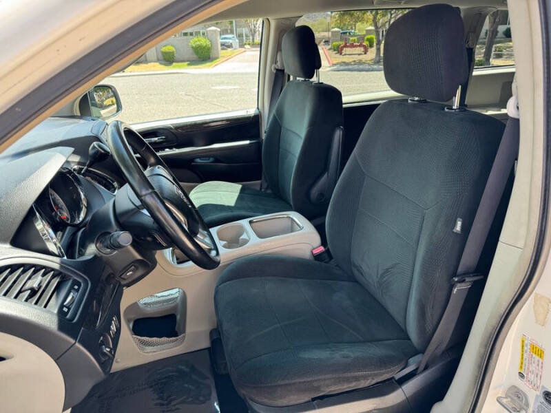 2012 Dodge Grand Caravan Crew