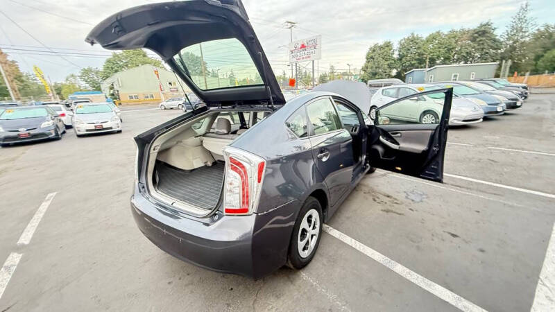 2014 Toyota Prius One