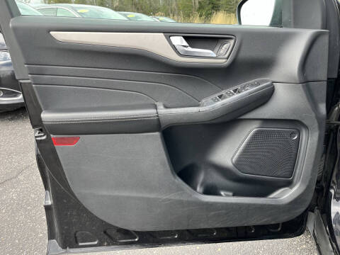 2021 Ford Escape SEL