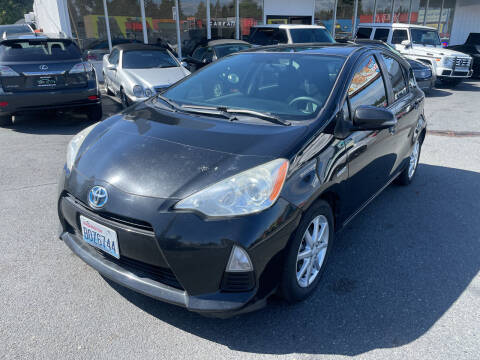 2013 Toyota Prius c for sale at APX Auto Brokers in Edmonds WA