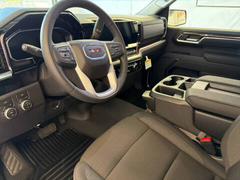 2026 GMC Sierra 1500 Elevation Standard