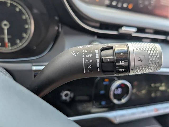 2022 Genesis GV70 2.5T Standard