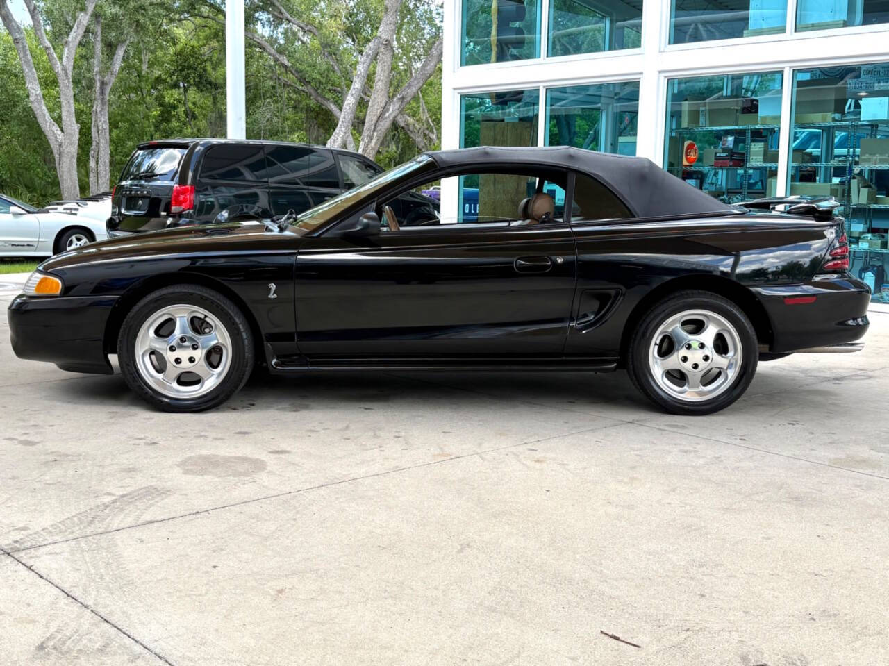 1995 Ford Mustang SVT Cobra 24