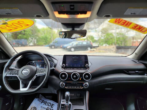 2022 Nissan Sentra SR