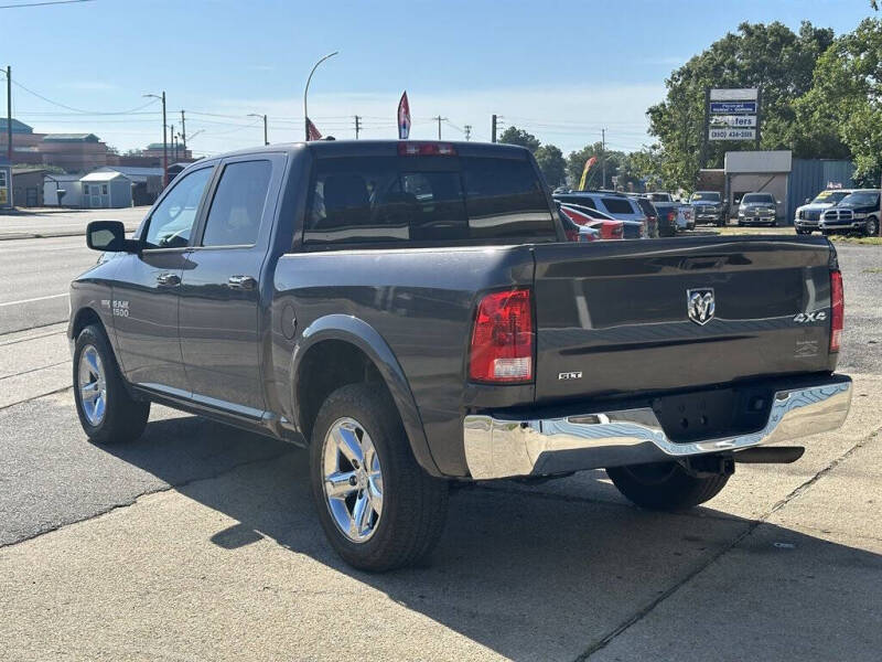 2018 RAM 1500 SLT