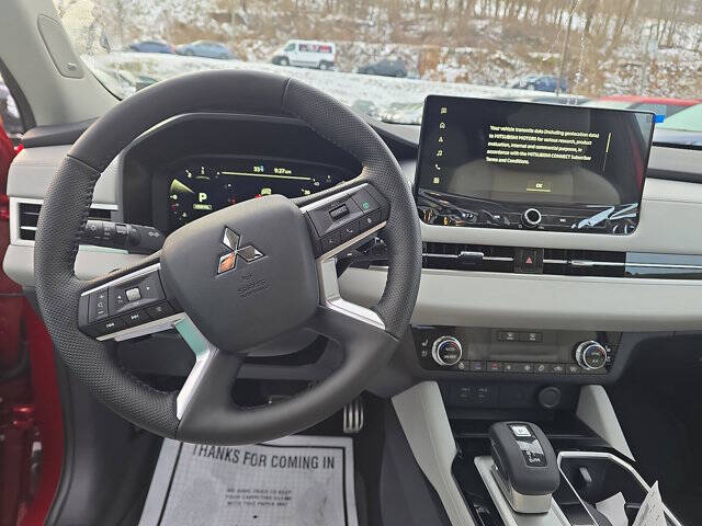 2026 Mitsubishi Outlander SEL