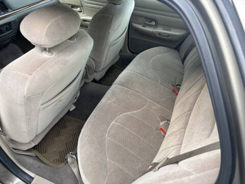 2002 Ford Crown Victoria