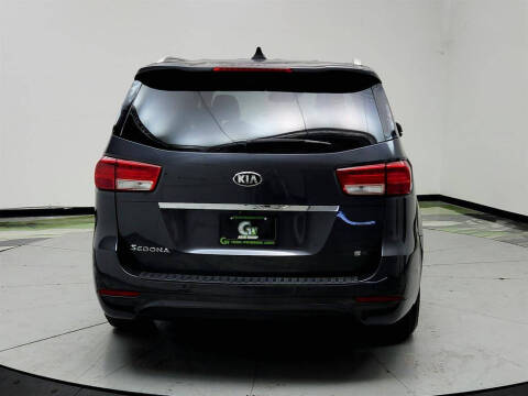 2016 Kia Sedona SX