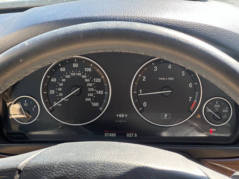 2012 BMW 5 Series 528i