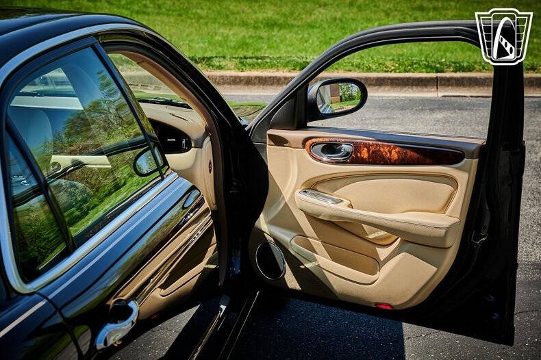 2005 Jaguar XJ-Series