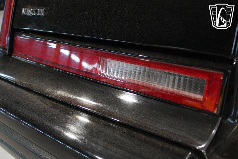 1991 Lincoln Mark VII LSC