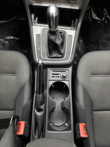 2017 Volkswagen Golf SportWagen TSI S 4Motion