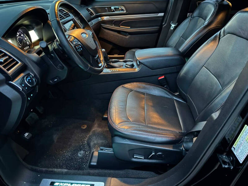 2017 Ford Explorer Sport