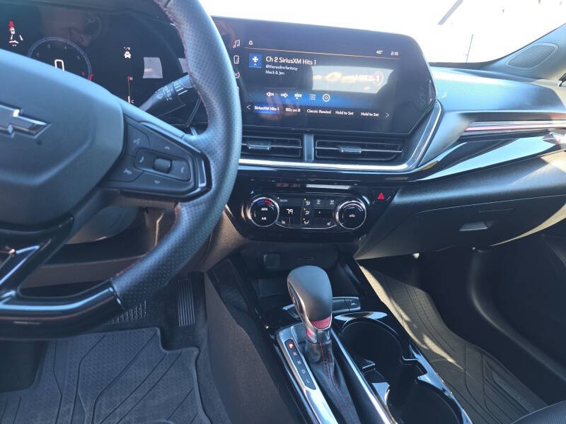 2025 Chevrolet Trax RS