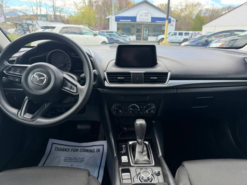 2018 Mazda MAZDA3 Sport