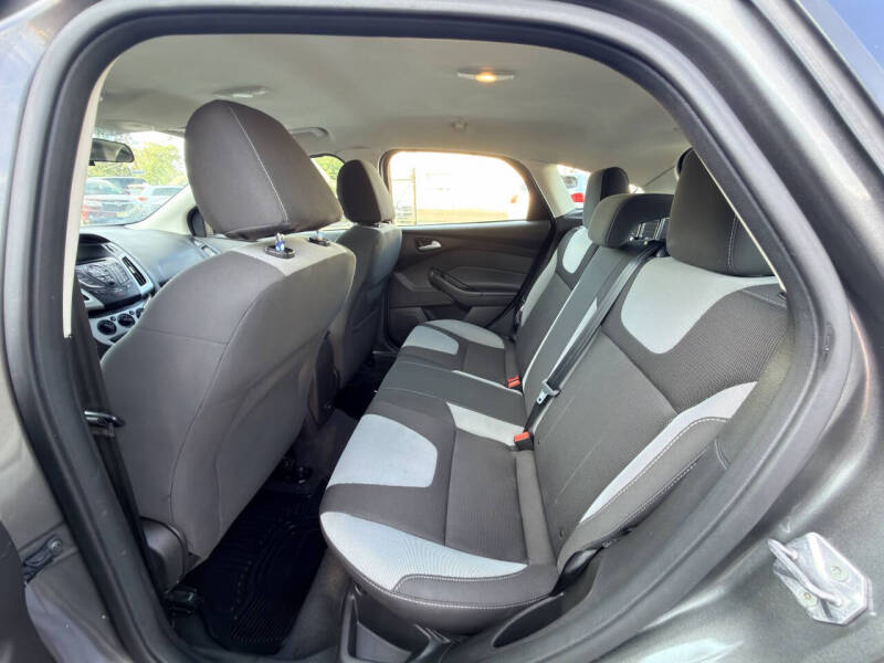 2012 Ford Focus SE