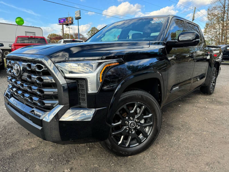 2022 Toyota Tundra Platinum photo 2