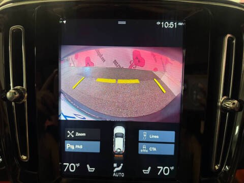 2021 Volvo XC40 T5 R-Design