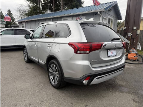 2020 Mitsubishi Outlander