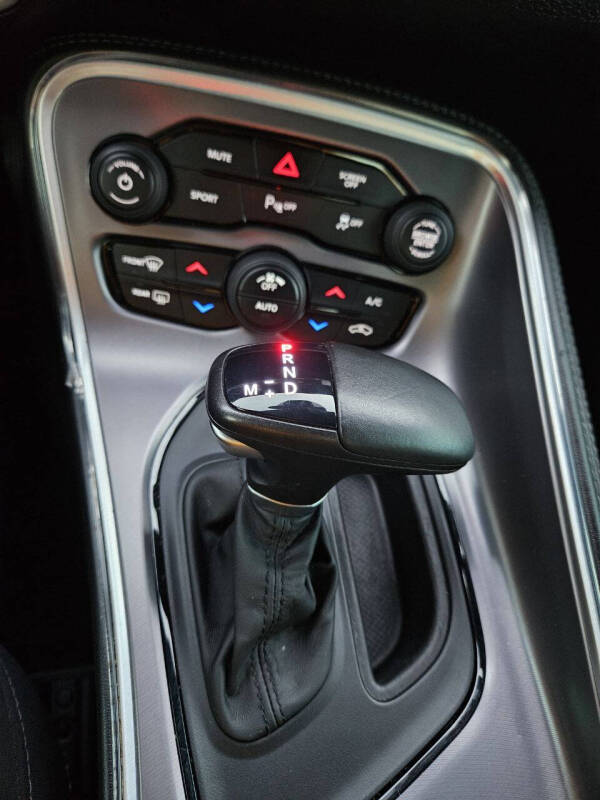 2019 Dodge Challenger SXT