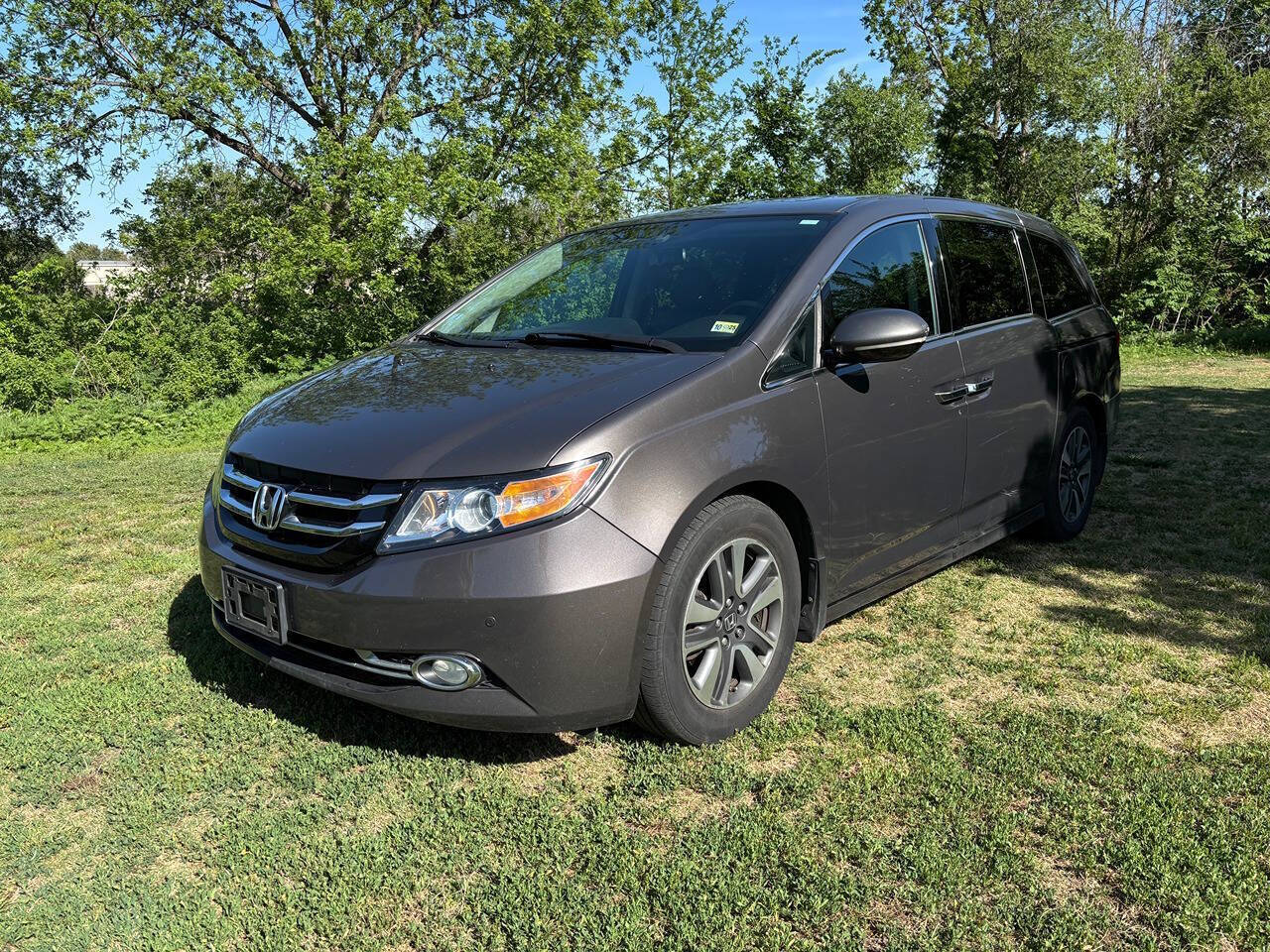 Brown 2016 Honda Odyssey Touring Touring 4dr Mini-Van 1