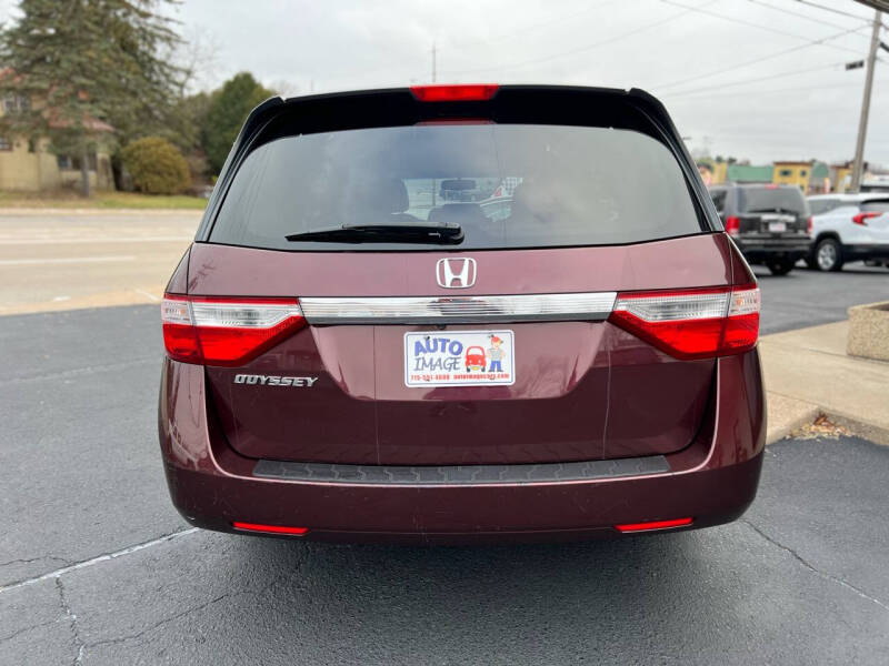 2013 Honda Odyssey null photo 9